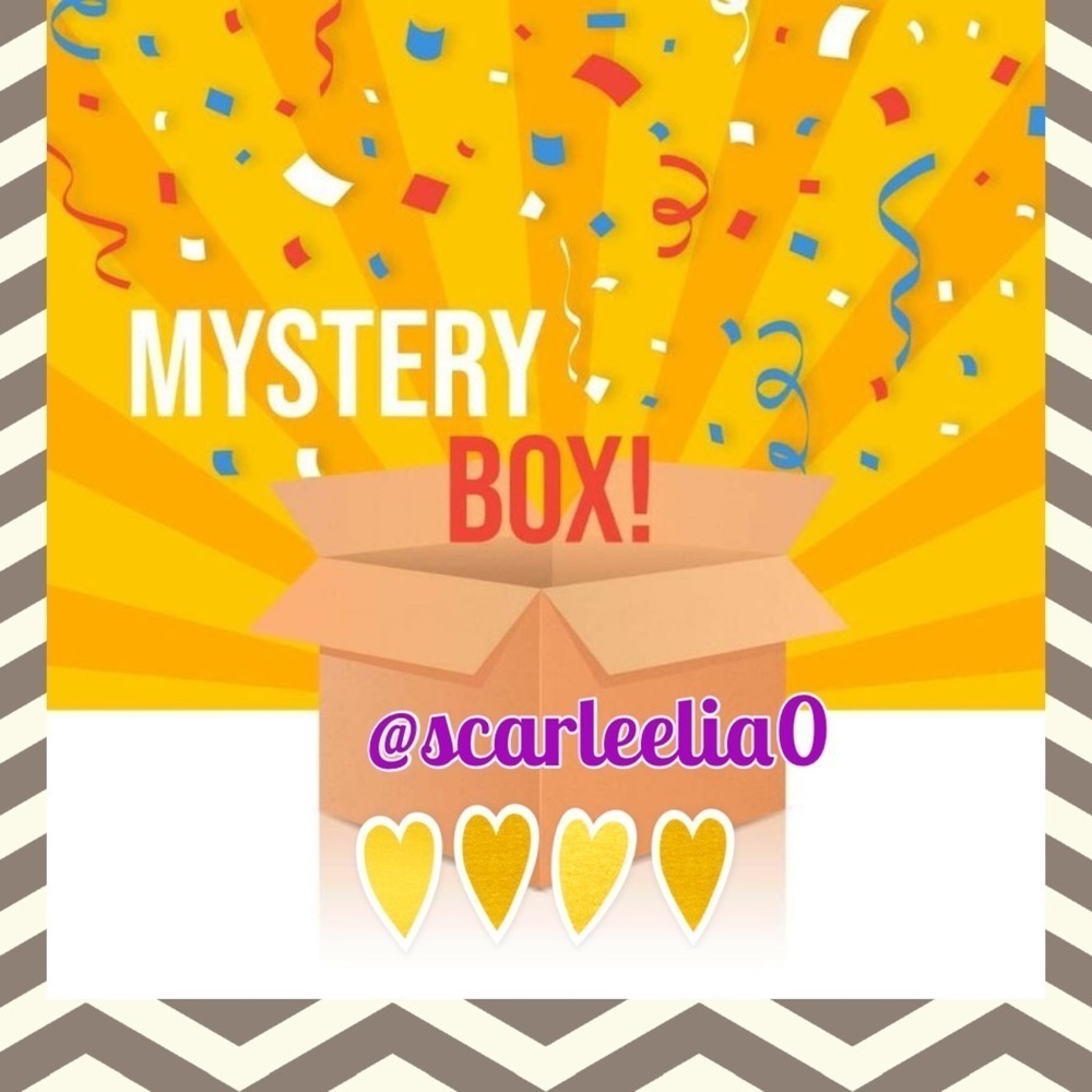 10 Item Mystery Box - Picture 3 of 14